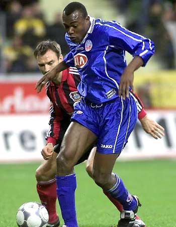 梅西目前仍 梅西目前仍